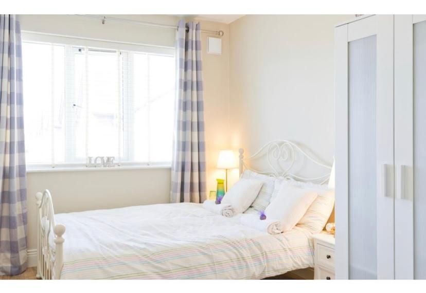 Modern Homestay 15 Minutes To Dublin Airport Ballyboughal Exterior photo